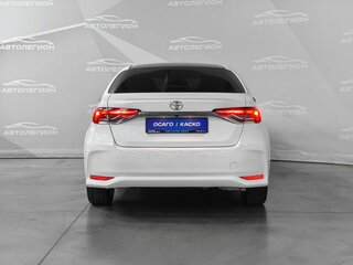 2021 Toyota Corolla XII (E210), белый, 1930000 рублей, вид 4
