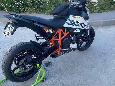 2011 KTM 690 Duke R, белый, 400000 рублей, вид 3