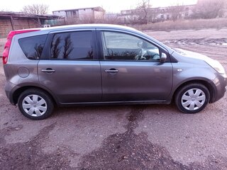 2009 Nissan Note I Рестайлинг, серый, 650000 рублей, вид 3