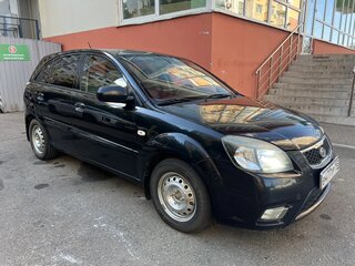 2010 Kia Rio II Рестайлинг, чёрный, 580000 рублей, вид 3