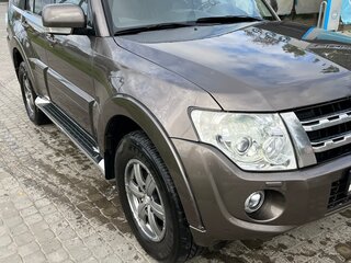 2011 Mitsubishi Pajero IV Рестайлинг 1, коричневый, 1650000 рублей, вид 4