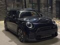 2022 Mini Hatch Cooper S III (F55/F56) Рестайлинг 2, синий, 3350000 рублей - вид 3