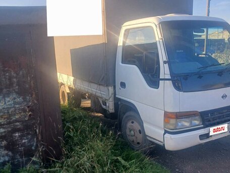 1996 Nissan Atlas, белый, 900000 рублей, вид 1