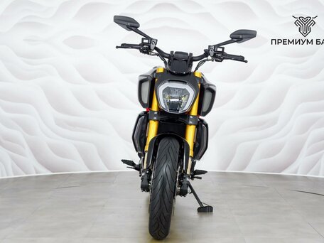 2019 Ducati Diavel 1260 S, чёрный, 1699000 рублей, вид 4