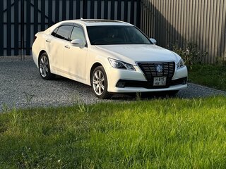 2014 Toyota Crown XIV (S210), белый, 2220000 рублей, вид 3
