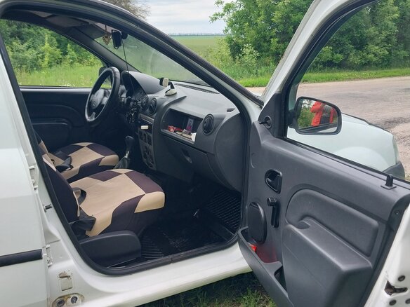 2007 Renault Logan I, белый, 260000 рублей - вид 8
