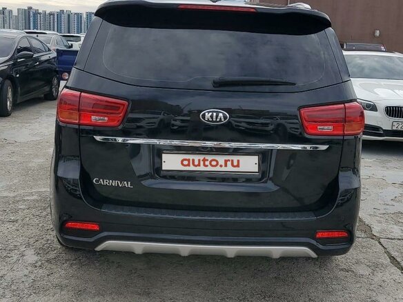 2019 Kia Carnival III, чёрный, 2600000 рублей - вид 2