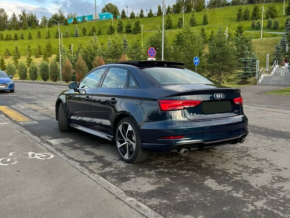 2020 Audi A3 III (8V) Рестайлинг, синий, 2050000 рублей - вид 6