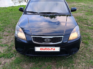 2010 Kia Rio II Рестайлинг, чёрный, 560000 рублей, вид 3