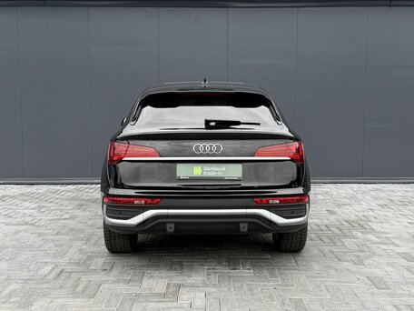 2021 Audi Q5 Sportback L 45 TFSI I (FY), чёрный, 3995000 рублей, вид 4