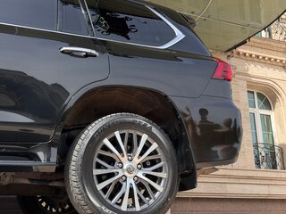 2015 Lexus LX 570 III Рестайлинг 2, чёрный, 14450000 рублей, вид 4