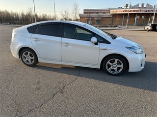 2010 Toyota Prius III (XW30), белый, 1155000 рублей, вид 5