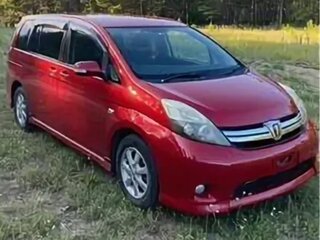 2013 Toyota ISis I Рестайлинг, красный, 1999000 рублей, вид 1