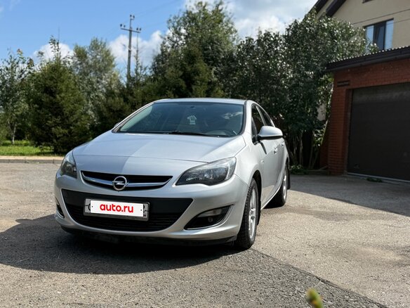 2012 Opel Astra J Рестайлинг, серебристый, 799999 рублей - вид 4