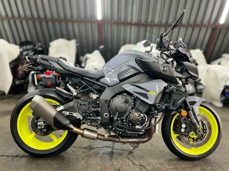 2017 Yamaha MT-10, серый, 1280000 рублей, вид 3