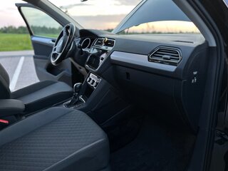2019 Volkswagen Tiguan II, чёрный, 2100000 рублей, вид 5