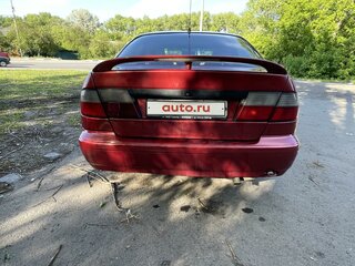 1997 Nissan Primera II (P11), красный, 355000 рублей, вид 3