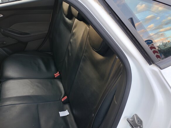 2011 Ford Focus III, белый, 850000 рублей - вид 9