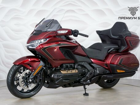 2025 Honda GL 1800 Gold Wing, красный, 3599000 рублей, вид 3
