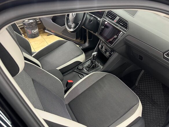 2019 Volkswagen Tiguan II, чёрный, 2950000 рублей - вид 5
