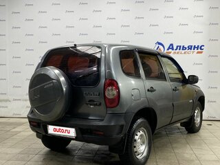 2011 Chevrolet Niva I Рестайлинг, серый, 480000 рублей, вид 5