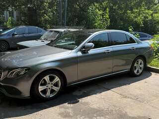 2016 Mercedes-Benz E-Класс 200 V (W213, S213, C238), серый, 2350000 рублей, вид 3