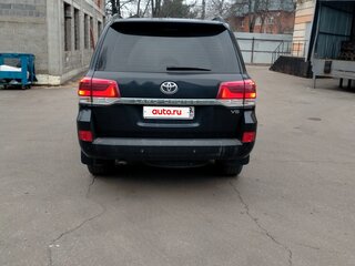 2018 Toyota Land Cruiser 200 Series Рестайлинг 2, чёрный, 6000000 рублей, вид 3