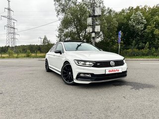 2017 Volkswagen Passat B8, белый, 2250000 рублей, вид 1