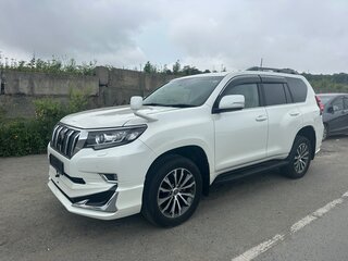 2021 Toyota Land Cruiser Prado 150 Series Рестайлинг 3, белый, 5700000 рублей, вид 2