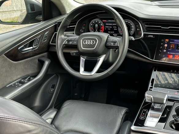 2020 Audi Q8 55 TFSI I (4M), серый, 5863200 рублей - вид 29