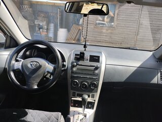 2010 Toyota Corolla X (E140, E150), белый, 1200000 рублей, вид 5