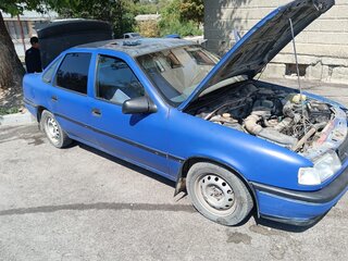 1990 Opel Vectra A, синий, 130000 рублей, вид 1