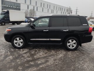 2014 Toyota Land Cruiser 200 Series Рестайлинг 1, чёрный, 4390000 рублей, вид 4