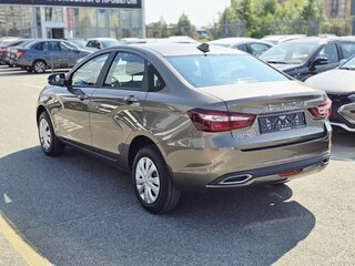 2026 Lada (ВАЗ) Vesta I Рестайлинг (NG), бежевый, 1705000 рублей, вид 4