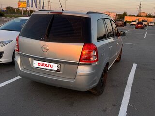 2012 Opel Zafira B Рестайлинг, серебристый, 610000 рублей, вид 1