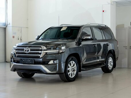 2010 Toyota Land Cruiser 200 Series, серый, 2700000 рублей, вид 3
