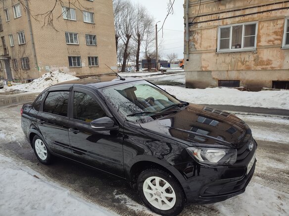 2022 Lada (ВАЗ) Granta I Рестайлинг, чёрный, 850000 рублей - вид 1
