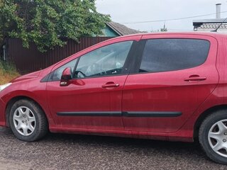 2008 Peugeot 308 I, красный, 300000 рублей, вид 3