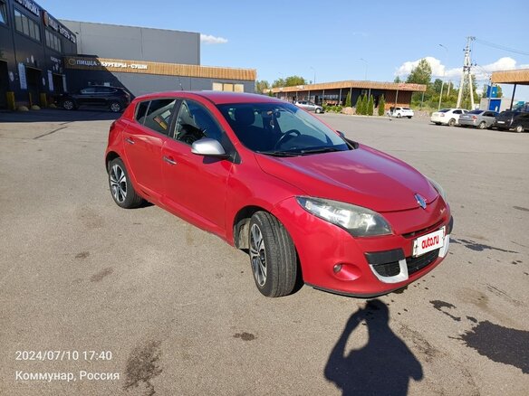 2012 Renault Megane III, пурпурный, 650000 рублей - вид 1