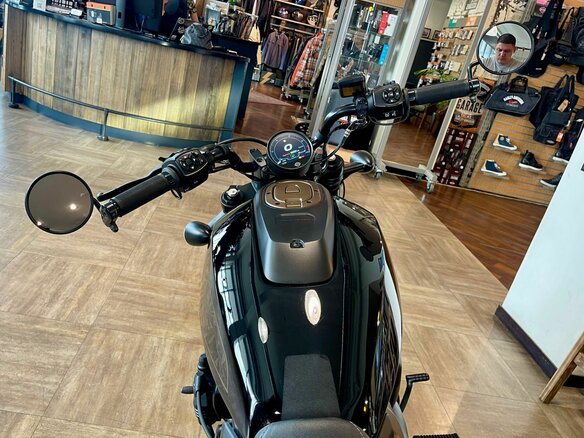 2022 Harley-Davidson Sportster S, чёрный, 1690000 рублей - вид 9