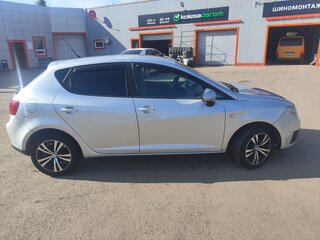 2012 SEAT Ibiza IV, серебристый, 590000 рублей, вид 3