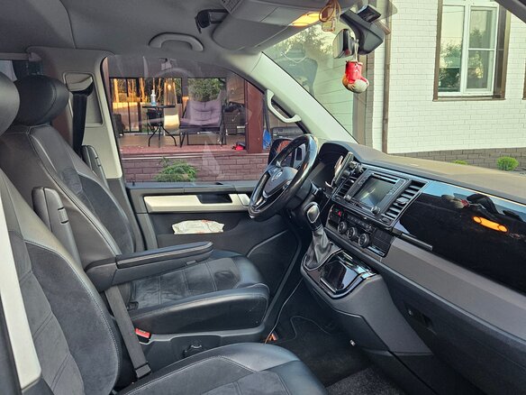 2018 Volkswagen Multivan T6, белый, 4200000 рублей - вид 4