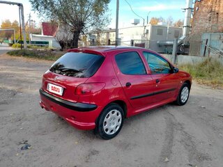2007 Peugeot 206, красный, 410000 рублей, вид 3