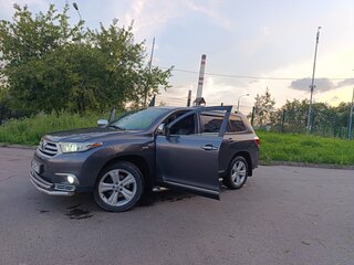 2011 Toyota Highlander II (XU40) Рестайлинг, серый, 2150000 рублей, вид 2
