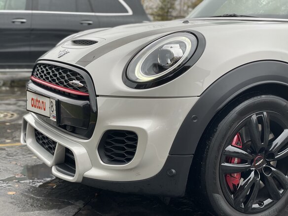2019 Mini Hatch JCW III (F55/F56) Рестайлинг, серебристый - вид 12