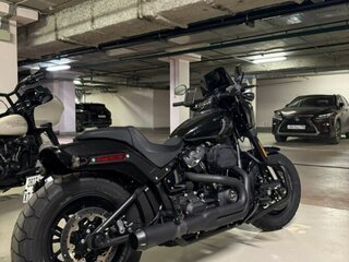 2018 Harley-Davidson Fat Bob, чёрный, 2000000 рублей, вид 3