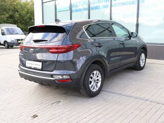 2019 Kia Sportage IV Рестайлинг, серый, 1970000 рублей, вид 5