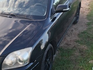 2007 Toyota Avensis II Рестайлинг, чёрный, 600000 рублей, вид 1