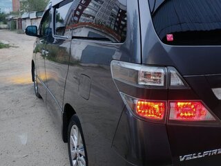 2010 Toyota Vellfire I, серый, 2500000 рублей, вид 4
