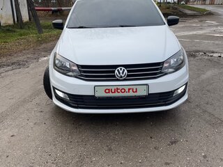 2017 Volkswagen Polo V Рестайлинг, белый, 1300000 рублей, вид 2